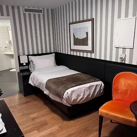 Logis Ettenheim Hotel 4*