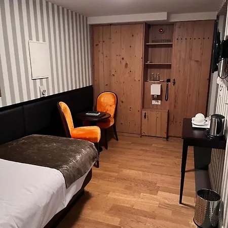 Logis Ettenheim Hotel