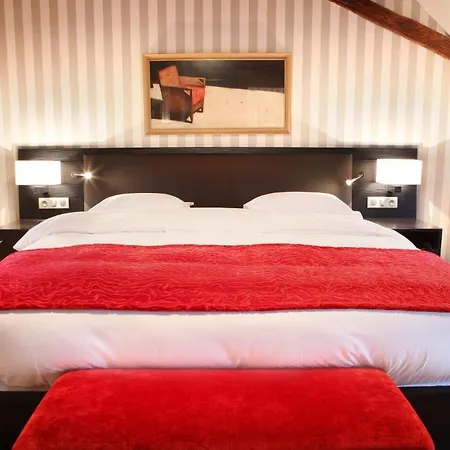 Logis Ettenheim 호텔 4*